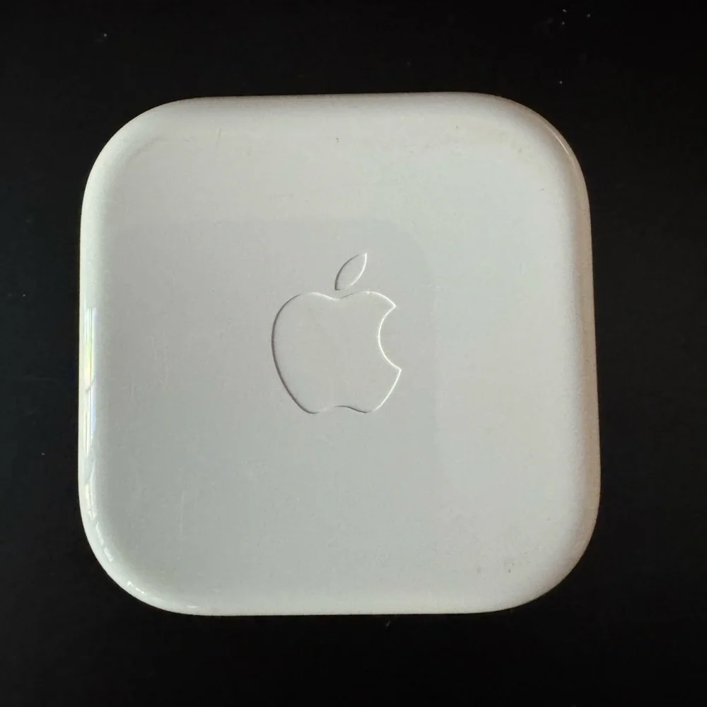 Apple Headphones & Case iPhone iPod iPad Earbuds Headphones‎ 3.5mm EUC